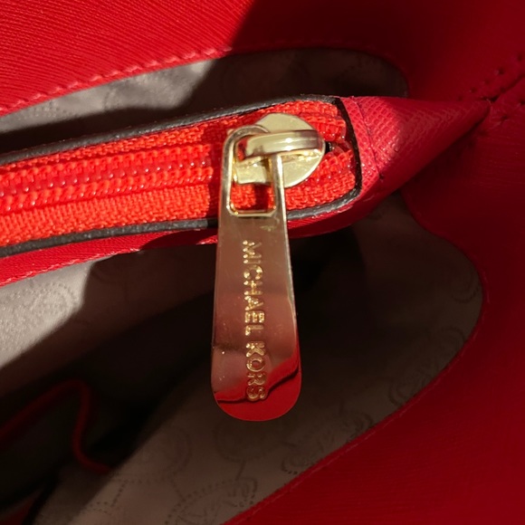 MICHAEL Micheal Kors Jet Set Leather Tote Bag - Picture 6 of 7